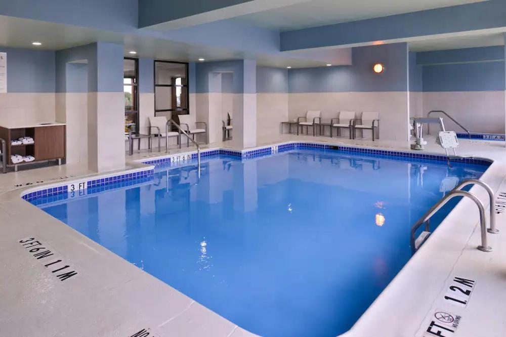 Hotel Express And By Ihg Mesquite