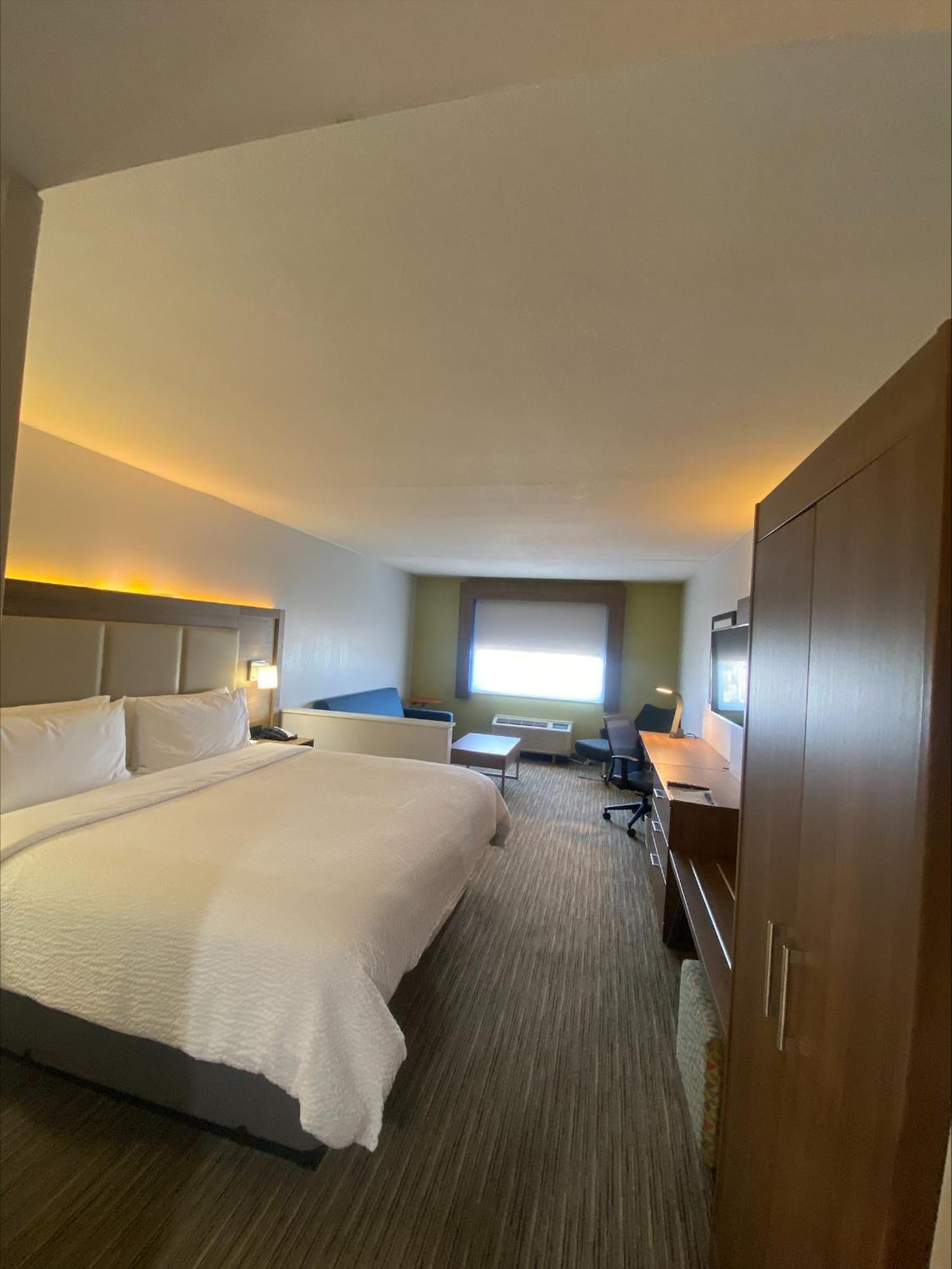 Express And By Ihg 2* Mesquite