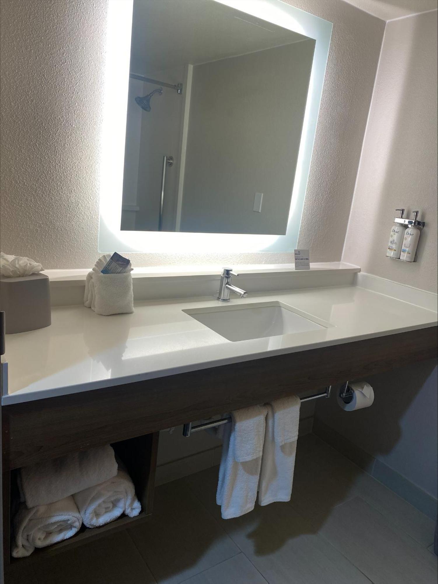 Express And By Ihg Hotel Mesquite