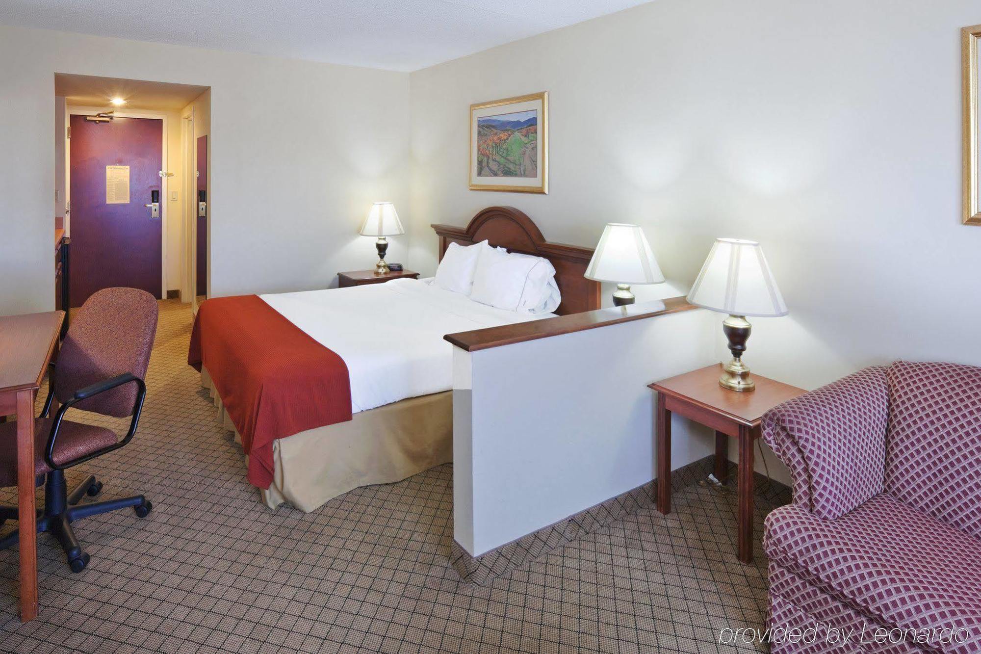 Hotel Express And By Ihg Mesquite